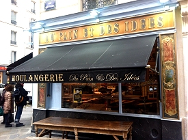 Retire Paris, France